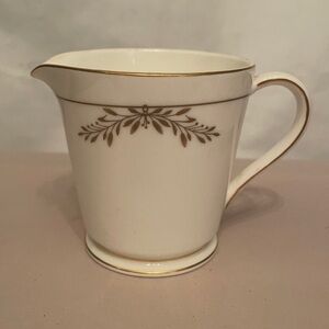 Creamer Misia by WATERFORD CHINA Marc Jacobs
